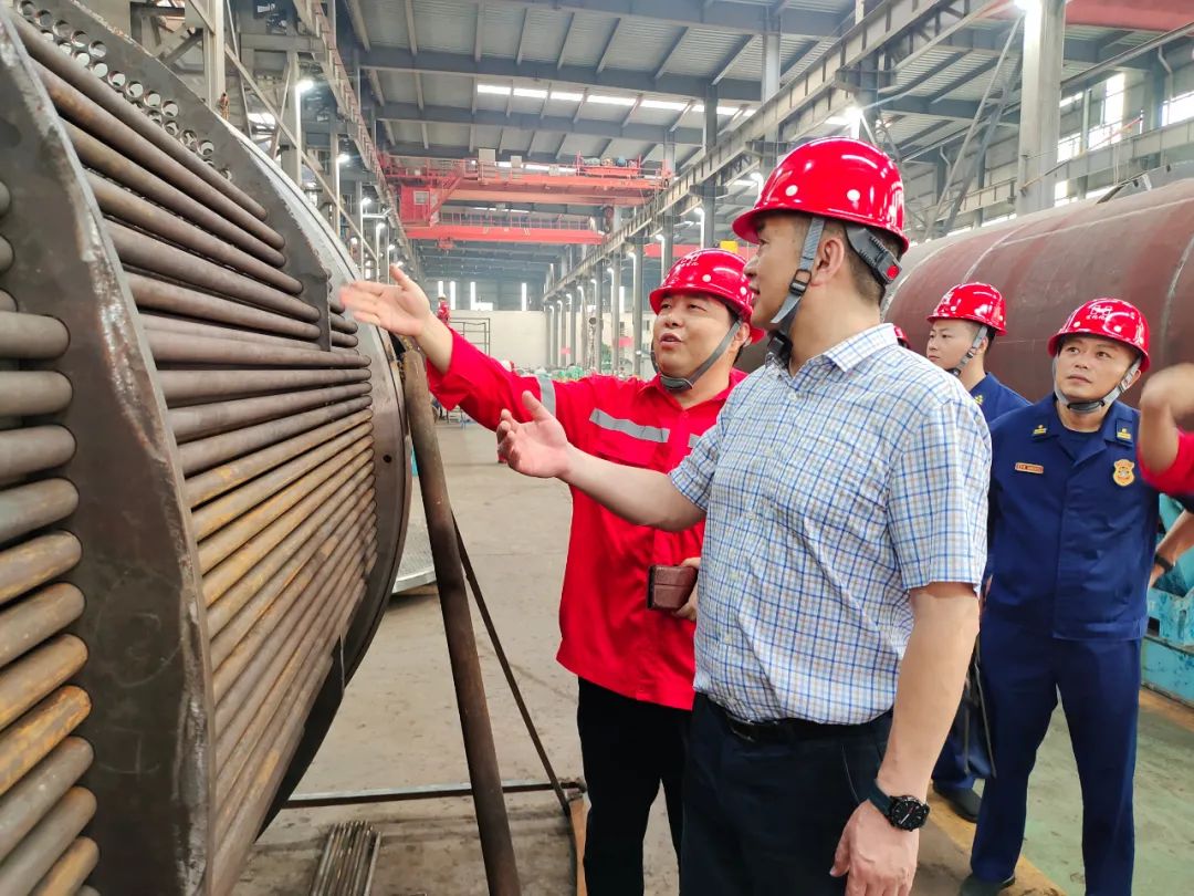 猇亭區副區長、黨組成員舒華容帶隊到化機公司檢查安全生產工作(圖1) 圖片