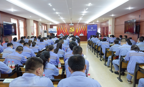 王大真：堅持以人為本堅持穩(wěn)中求進 奮力把新疆宜化建設(shè)成為戈壁灘上的明珠(圖1)