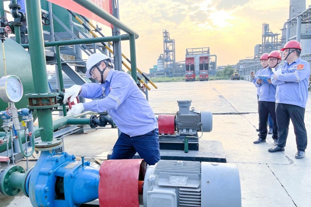 加強配合提技能！股份公司開展操作工技能比武(圖1)