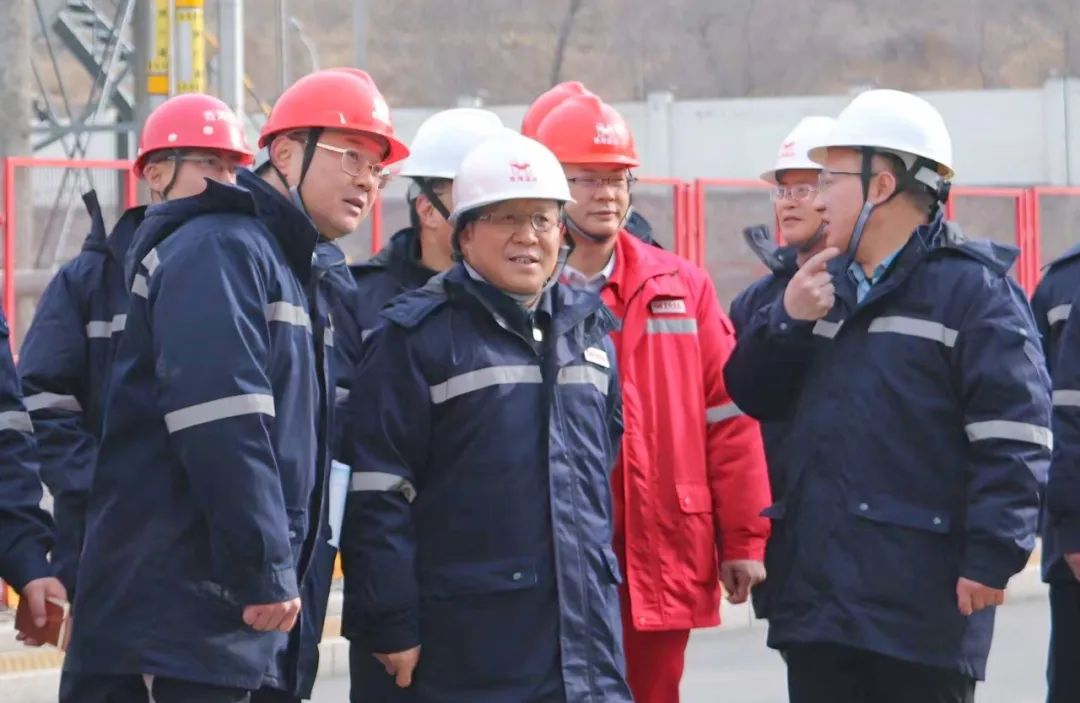 王大真到青海片區現場辦公(圖2) 王大真到青海片區現場辦公(圖2)